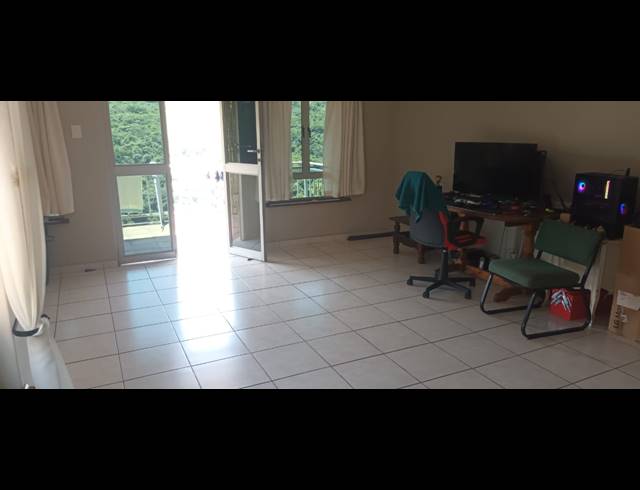 3 BEDROOM HOUSE TO LET IN ESCOMBE